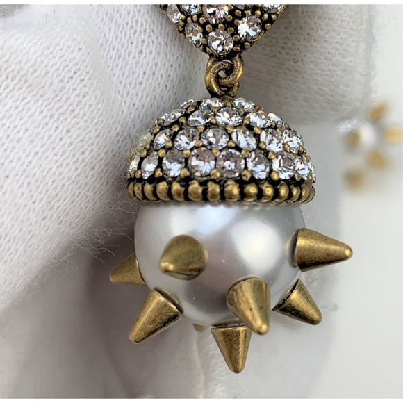 NIB Authentic Gucci Gold Studded Strawberry Pearl Earrings - Picture 3 of 9